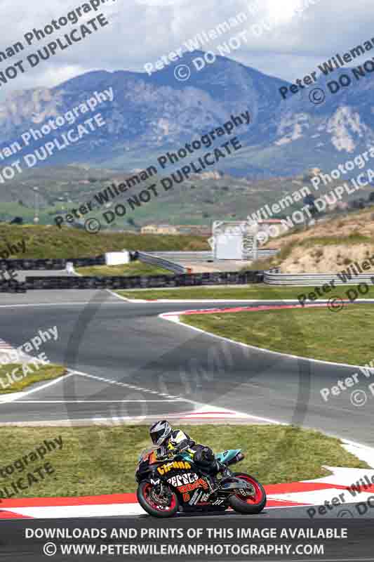 cadwell no limits trackday;cadwell park;cadwell park photographs;cadwell trackday photographs;enduro digital images;event digital images;eventdigitalimages;navarra;no limits trackdays;peter wileman photography;racing digital images;trackday digital images;trackday photos